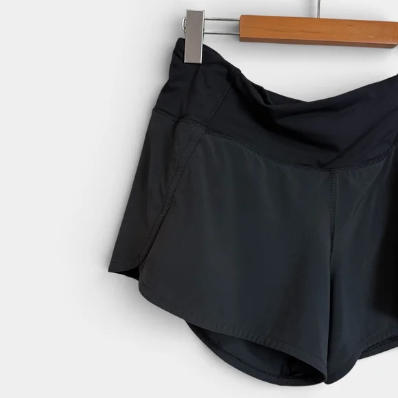LULULEMON Speed Up 3.75" Hi-Rise Black Shorts, Sz 6 - Picture 3 of 14
